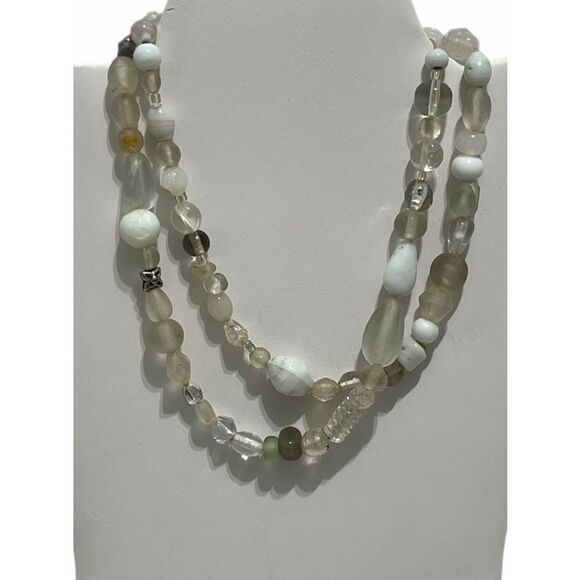 Long Beaded Statement Fashion Necklace White Green - Picture 1 of 11